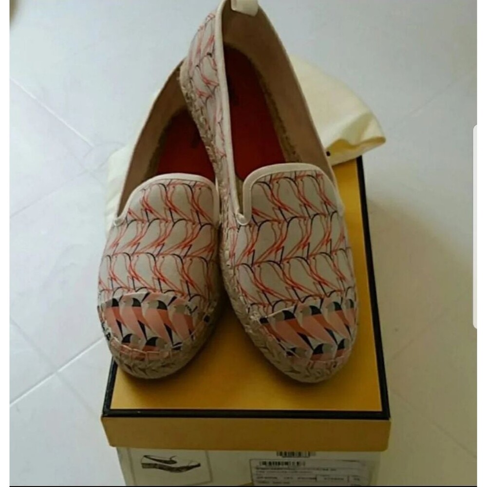 Fendi Womens Espadrille Size 36 Chic Feminine Casual Trendy Summer Birds Print